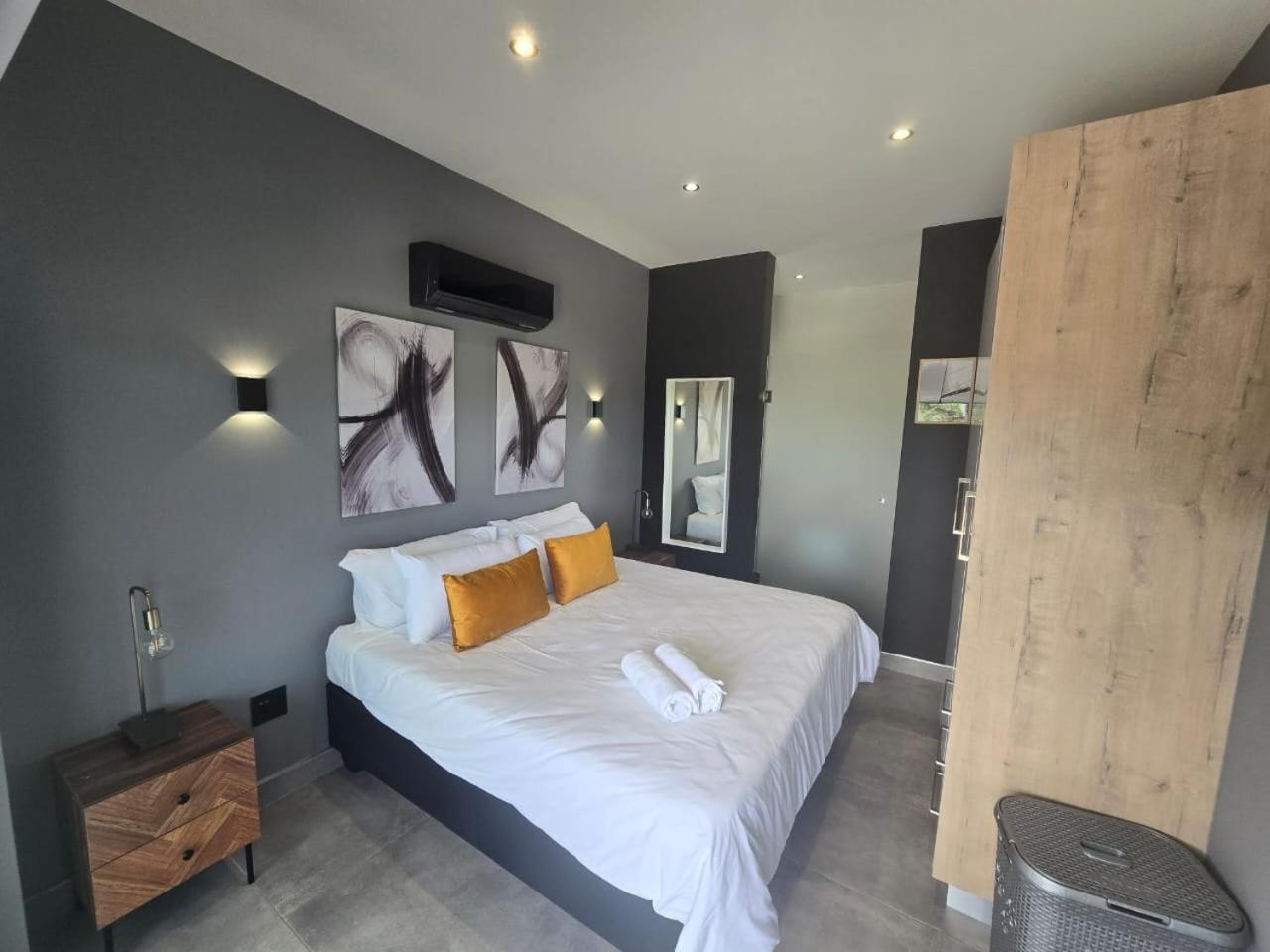The Block Hotel Wildernis Buitenkant foto